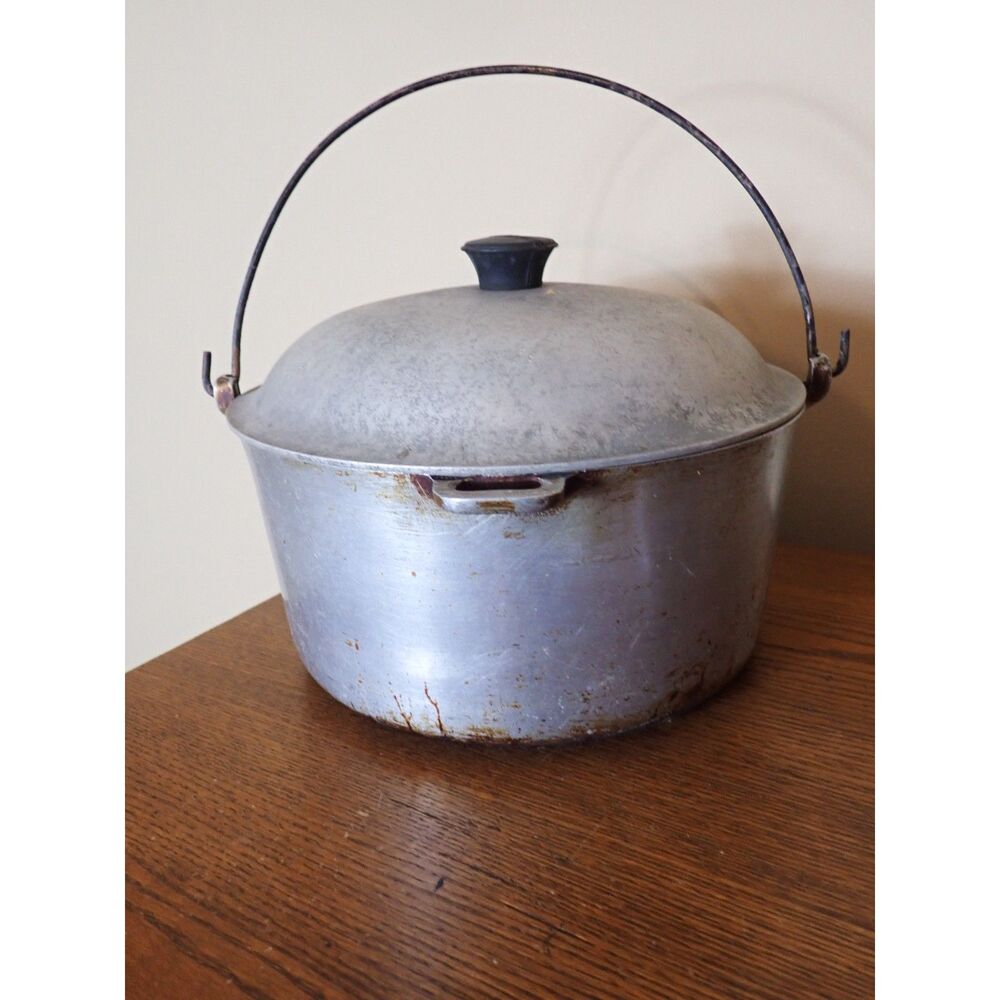 Mirro Cooking Kettle Pot Large Rust Lid Vintage Dutch Oven Stock Pot Cooker